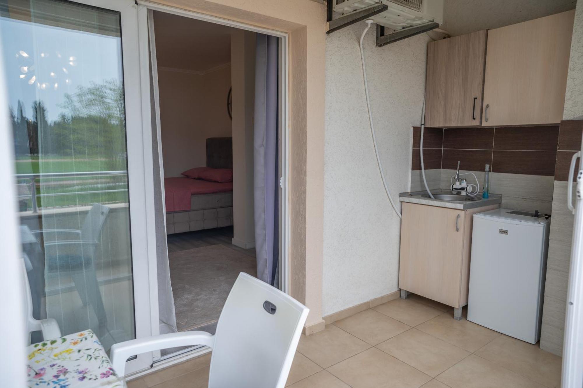 Beach Walk Apartments Ulcinj Luaran gambar
